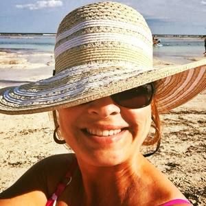 Meet your Posher, Robyn